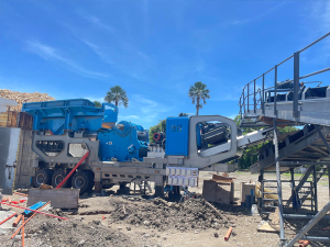 時(shí)產(chǎn)150-200噸的移動(dòng)破碎站需要多少錢？